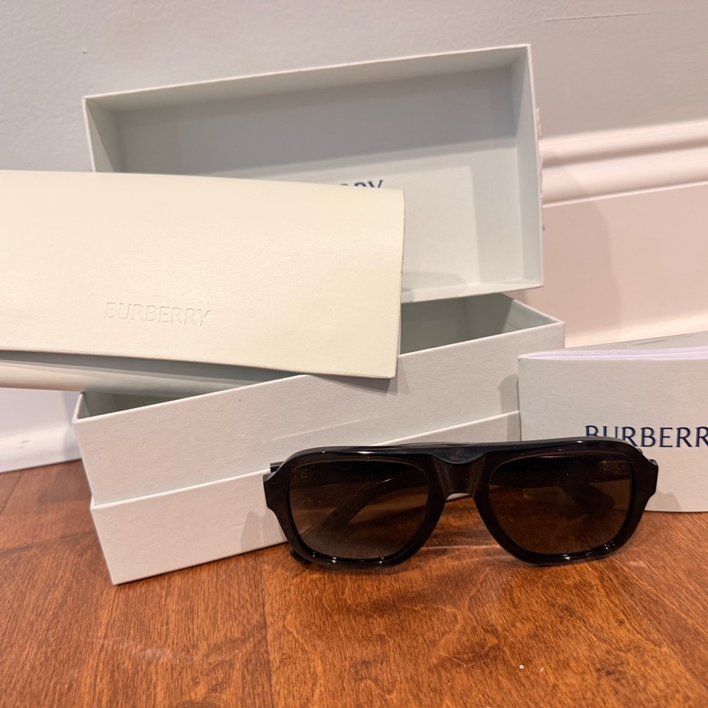 Burberry Black Frame Sunglasses with Brown Lenses - Picture 3 of 5
